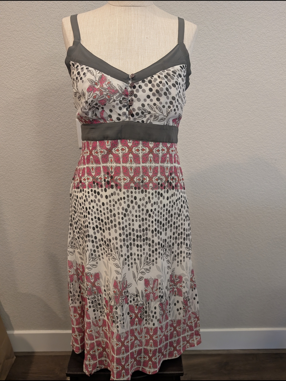 Vero Moda Sz 36/S Sleeveless Sun Floral Dot Midi Dress in Gray and Pink